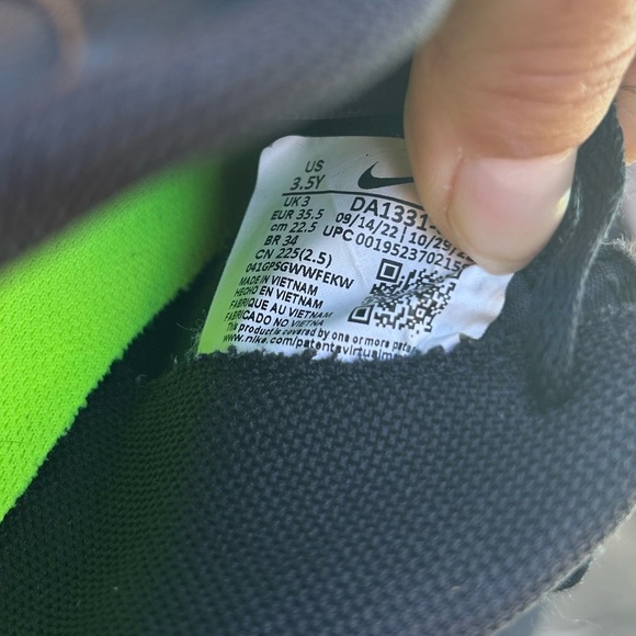 Nike Kids Tiempo JR Legend Soccer Cleats - Picture 6 of 6